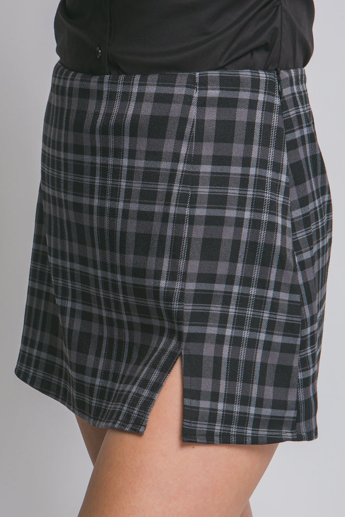 Split Front Plaid Mini Skirt 60072