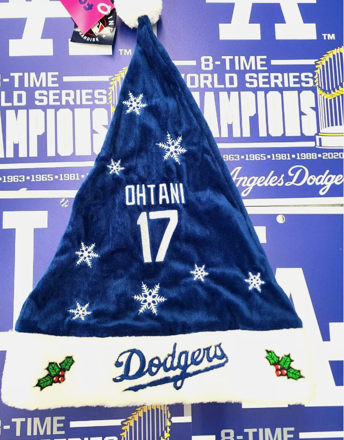 LA Dodgers Ohtani 17 Santa Hat