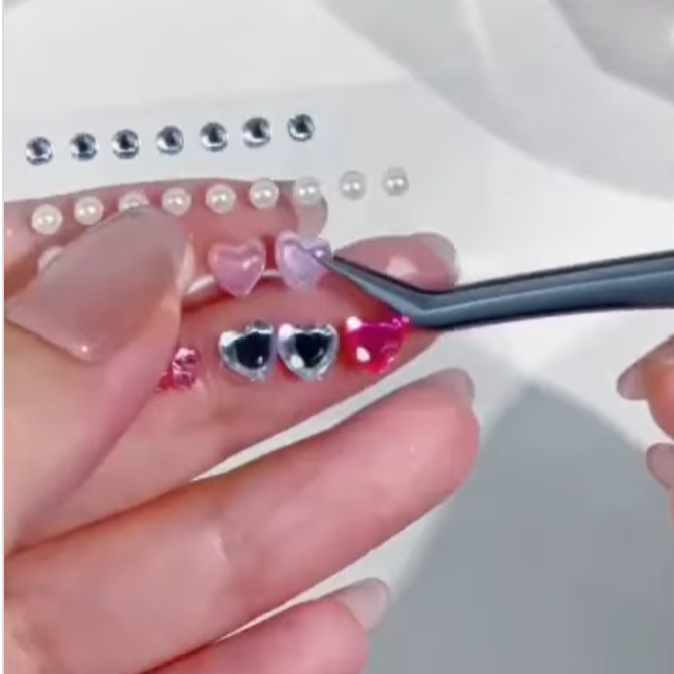 DIY Surprise Lip Plumping Gloss