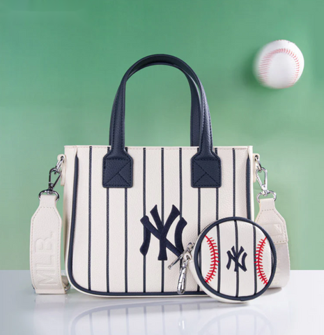 NY Yankees Tote w/ Coin Pouch