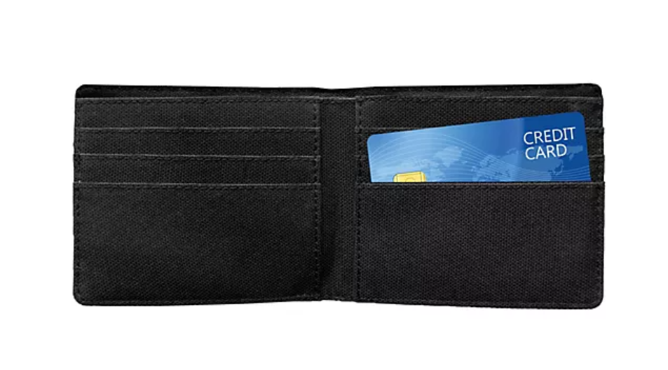 LV Raiders Pebble Bi Fold Wallet