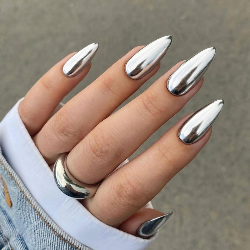 Santee Silver Mirror Nail Polish