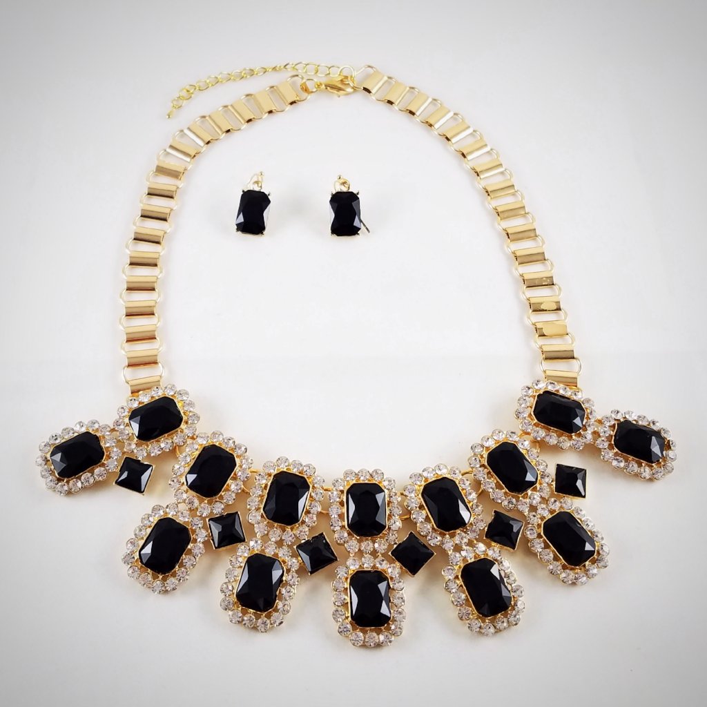 Box Rhinestone Fashion Necklace