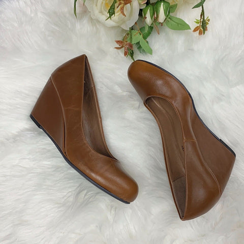 Teach Round Toe Wedges (FINAL SALE)