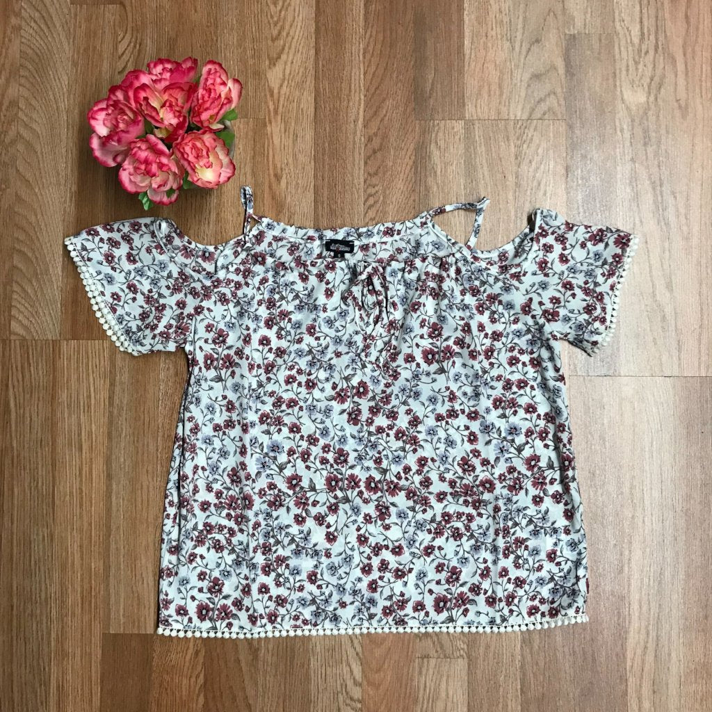 Flower Print Open Shoulder Lace Top