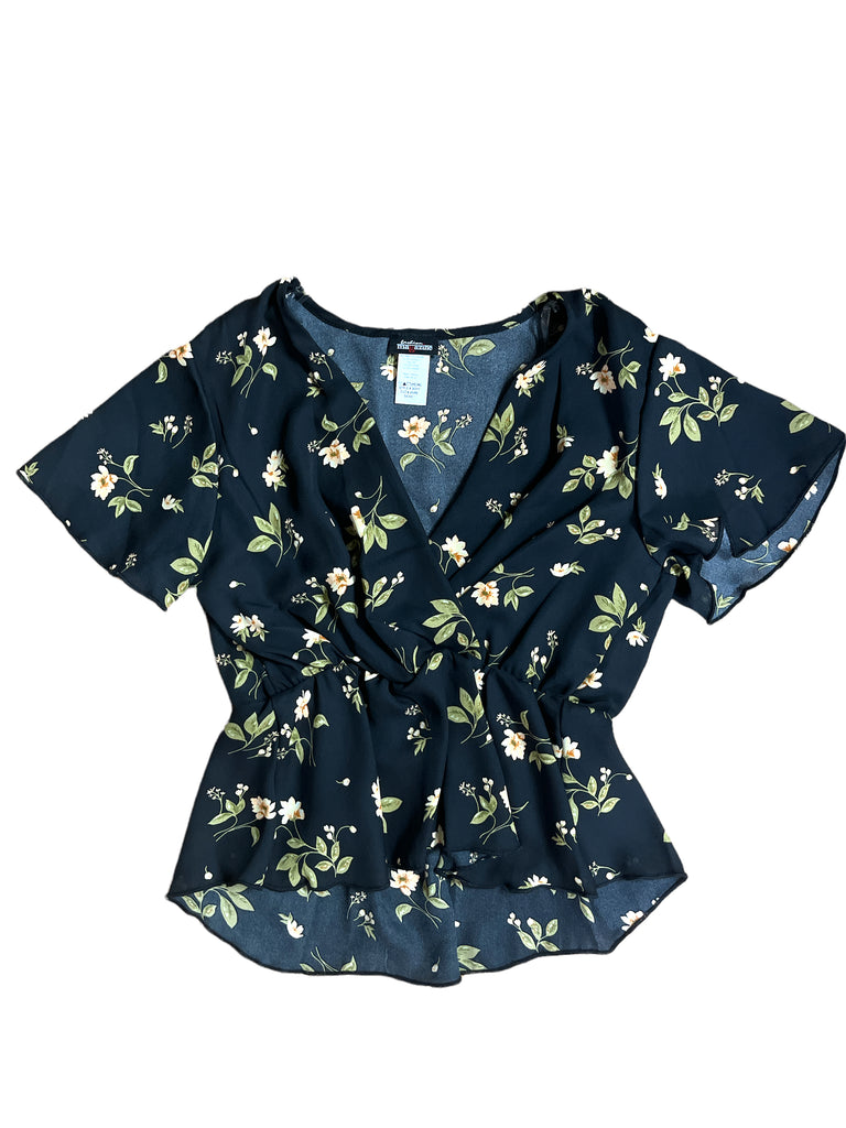 Low V- Cut Surplus Top 3631