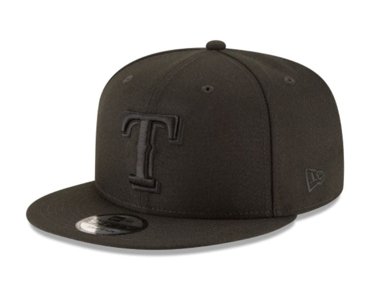 Texas Rangers MLB Basic Black on Black Snapback