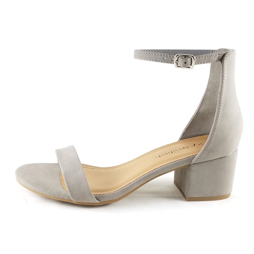 Comfortable wide heel shoe gray leather