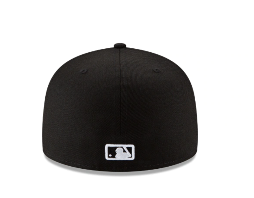 Boston Red Sox Black White Outline Fitted Cap