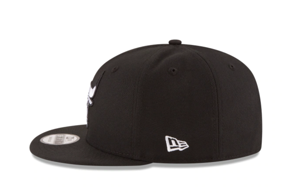 Chicago Bulls Black White Snapback