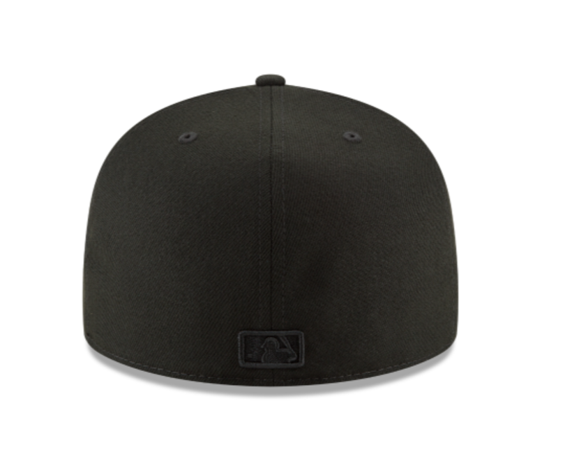 Cincinnati Reds Black Black Fitted Cap